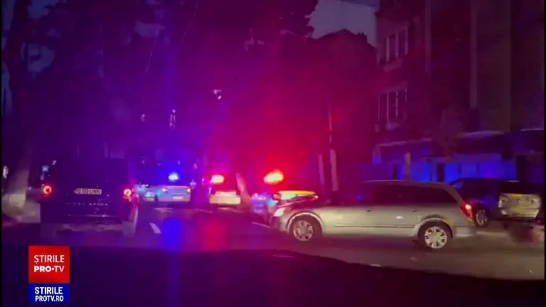Bărbat băut prins în București după o urmărire spectaculoasă. Polițiștii i-au spart geamul pentru a-l reține