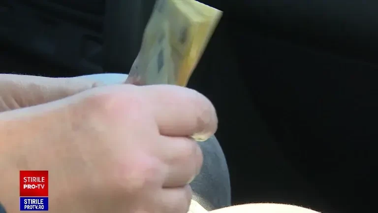 Românii nu reușesc să economisească. 53% pun deoparte mai puțin de 500 de lei, iar unul din cinci niciodată