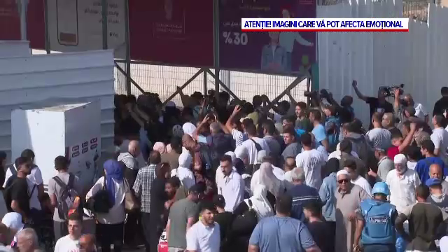 400 de persoane au reușit să iasă din Gaza după ce frontiera cu Egipt a fost deschisă. Mii de oameni încă stau la vamă