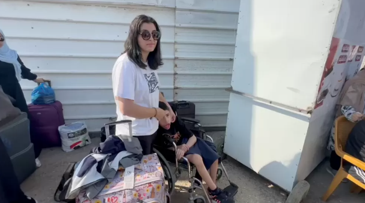 „Nu vreau să mor la 24 de ani”. Mărturiile unei tinere din Gaza care speră că va fugi din calea măcelului declanșat de Israel