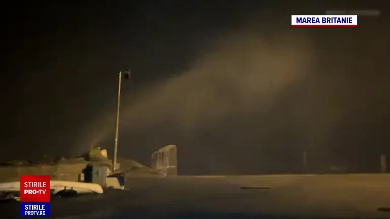 Furtuna Ciaran a făcut prădăd în Europa. Traficul a fost blocat, școlile au fost închise și sute de oameni au rămas fără casă