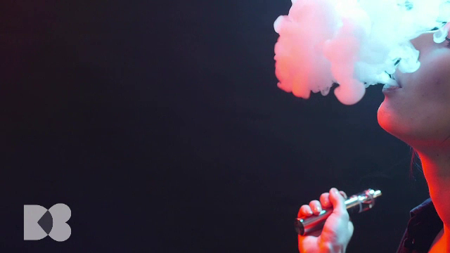 Poluarea aerului și aparatele de vapat dăunează în aceeași măsură: „Pot să producă cancere de limbă”