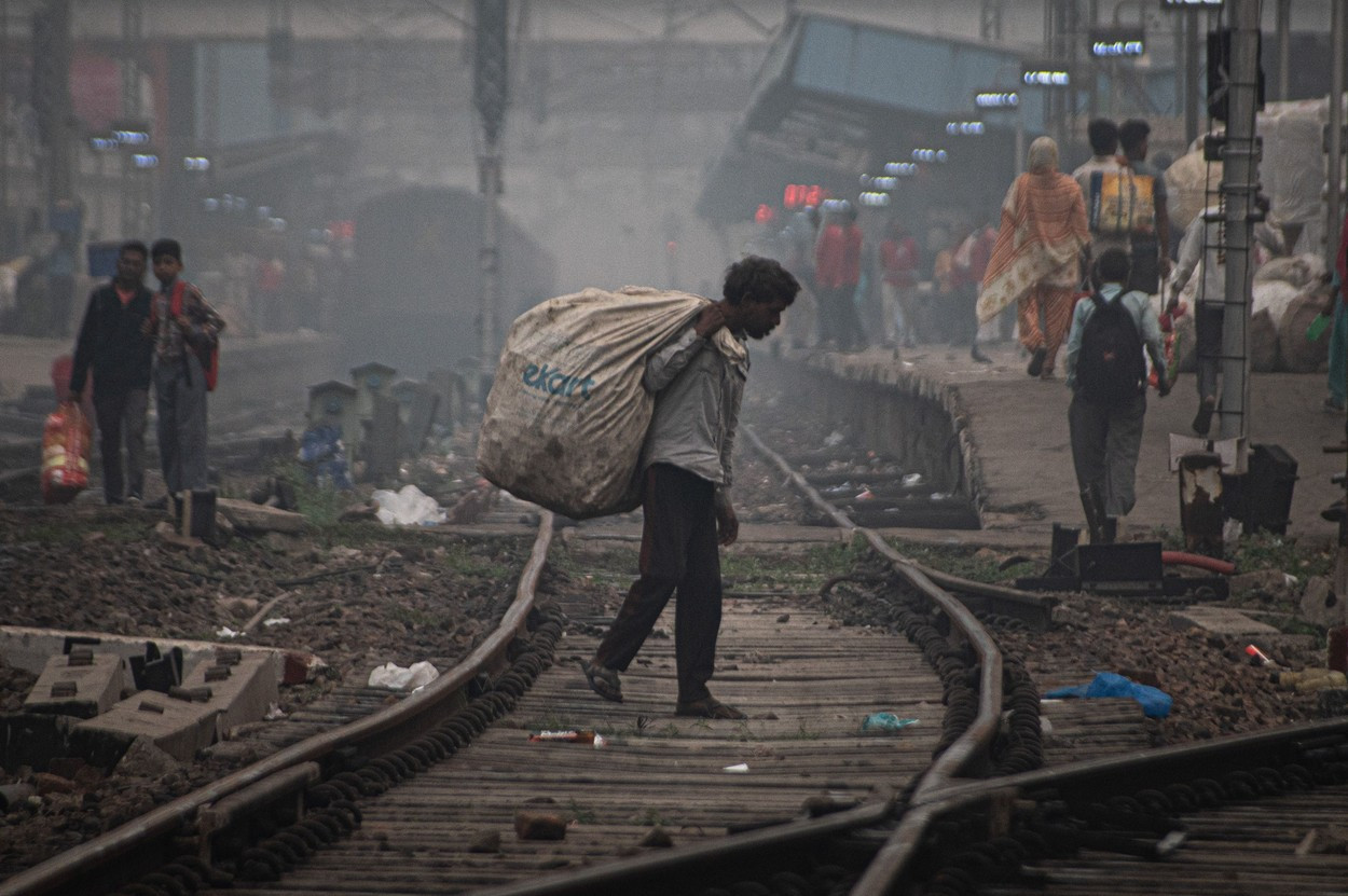 Poluarea în New Delhi, la un nivel record. Experții avertizează că viața locuitorilor s-ar putea scurta cu 12 ani