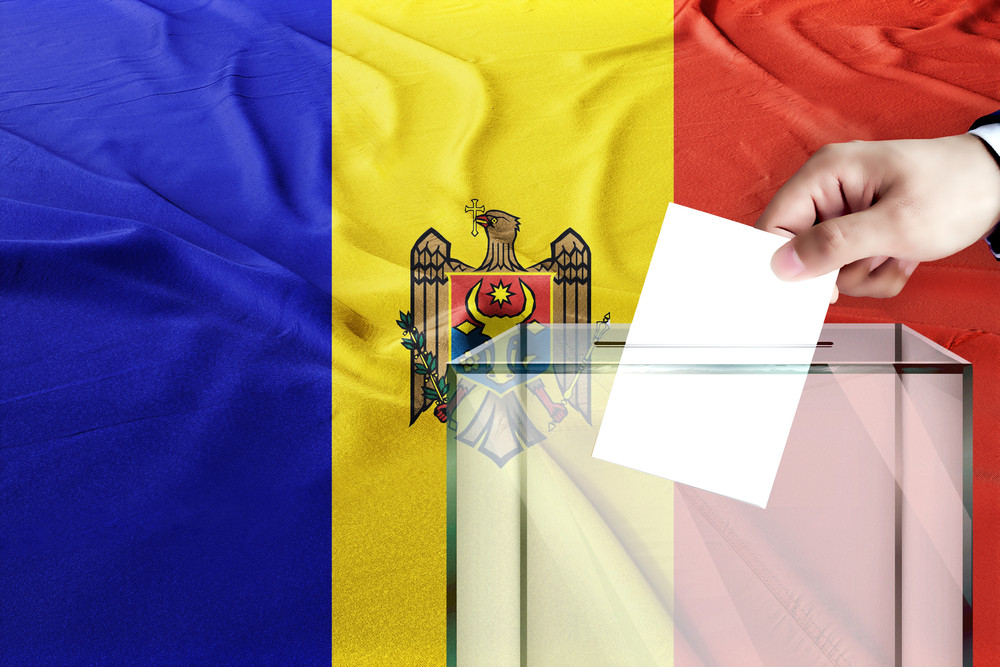 Comisia Europeană denunţă un „amestec fără precedent” al Rusiei în referendumul şi alegerile din R.Moldova