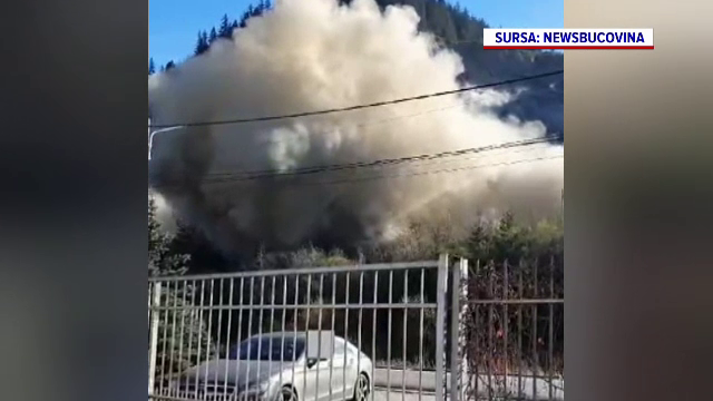 Un nor uriaș de praf a acoperit casele din Bucovina pe o rază de câțiva kilometri. Ce s-a întâmplat