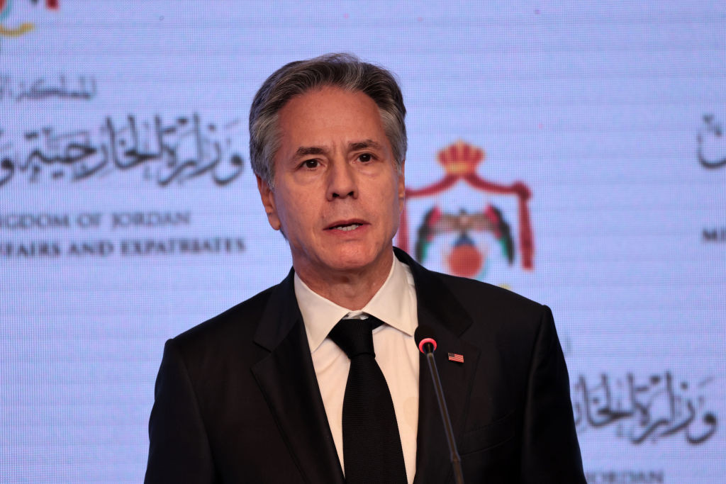 Nu este clar când sau cum va ataca Iranul Israelul. Blinken: "Toate părţile trebuie să se abţină de la escaladare"