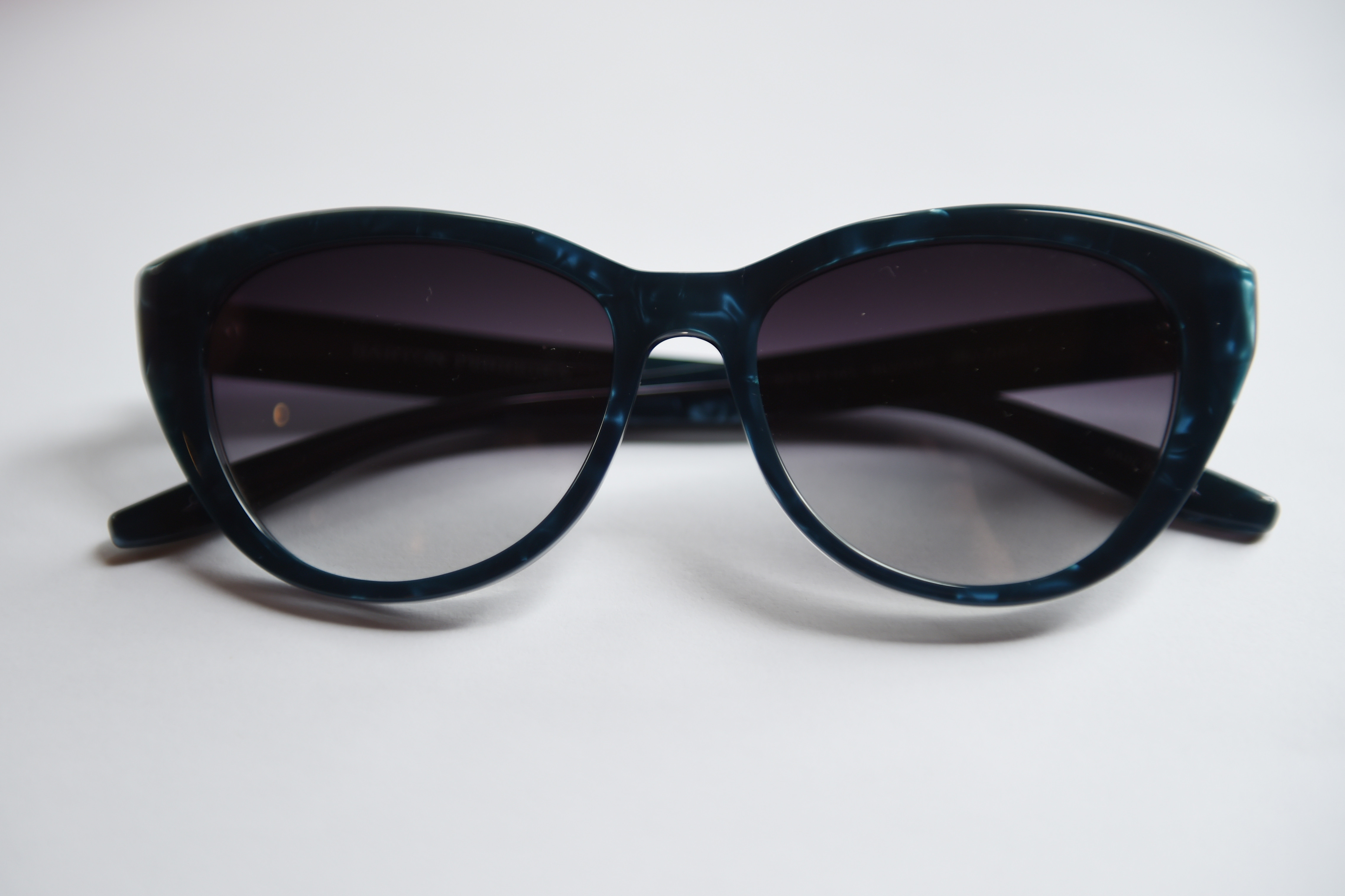 LVMH cumpără marca de ochelari de lux Barton Perreira. A produs ochelari de soare pentru James Bond