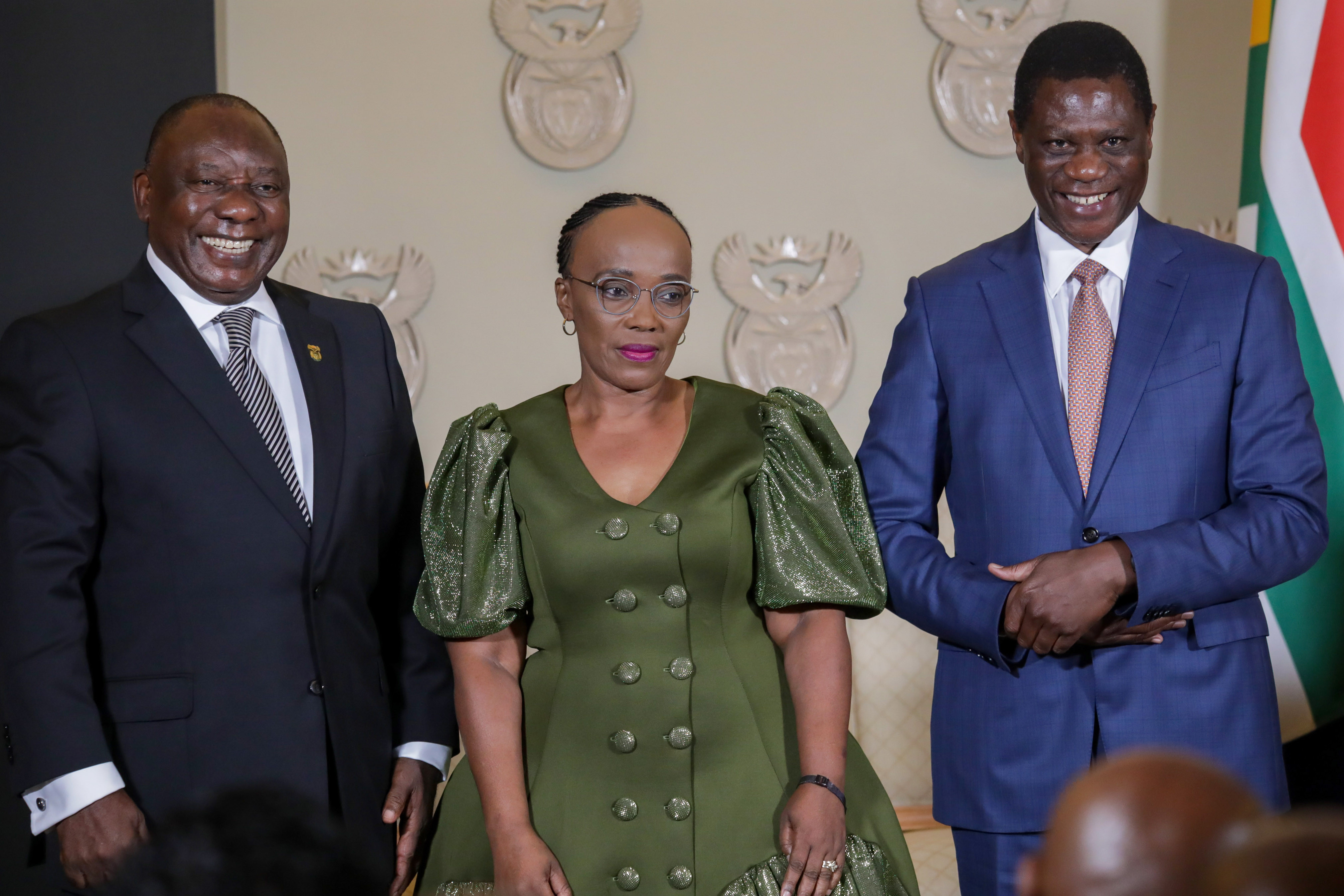 Jaf în trafic asupra ministrului transporturilor din Africa de Sud. Garda sa de corp a fost deposedată de arme