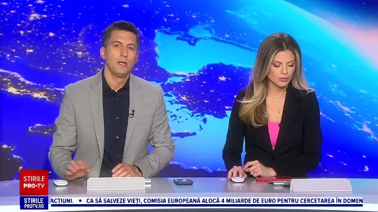 Momentul în care o copilă de 15 ani este călcată de o mașină pe bulevardul Iuliu Maniu din București. Șoferul a fugit