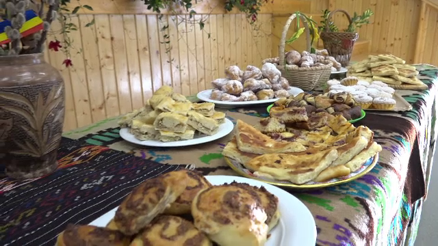 Desfătare cu plăcinte în Alba, înainte de începerea postului Crăciunului. A fost o adevărată sărbătoare a gustului