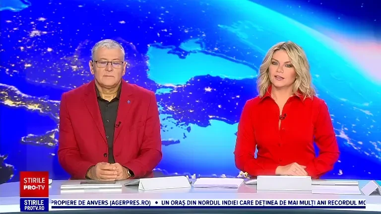 Panică într-o comună din judeţul Iaşi după ce o ursoaică cu doi pui a încercat să intre într-un magazin