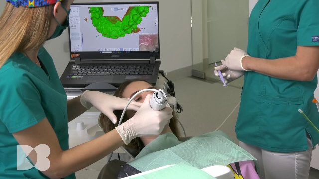 Chirurgie dentară asistată digital. Ce recomandă specialiștii