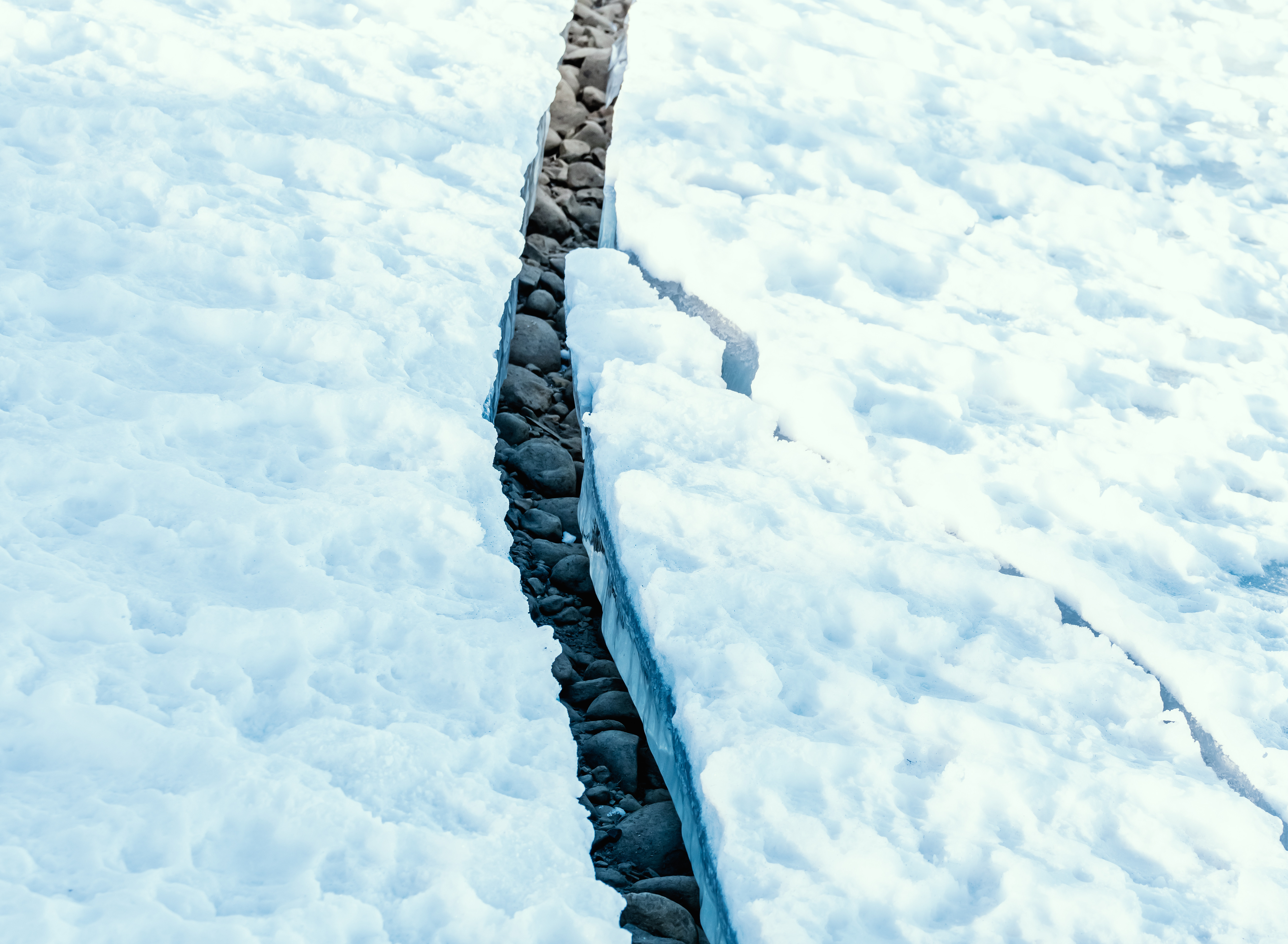 Avertisment al oamenilor de știință. „Virusul X” este pe cale să fie eliberat din permafrostul Pământului