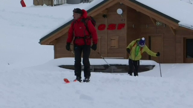 S-a deschis sezonul de schi în Alpii francezi. Cât costă un ski pass pentru o zi