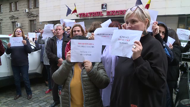 Criză în sistemul medical. Angajații protestează pentru că nu și-au primit banii iar citostaticele se decontează pe datorie
