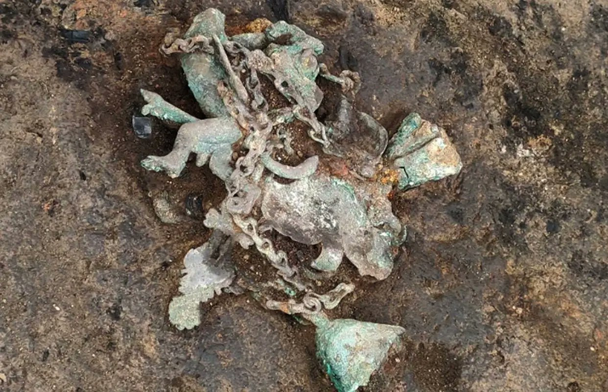 Arheologii au descoperit un clopoțel de vânt roman „magic” datând din anul 200 d.Hr. La ce era folosit de fapt