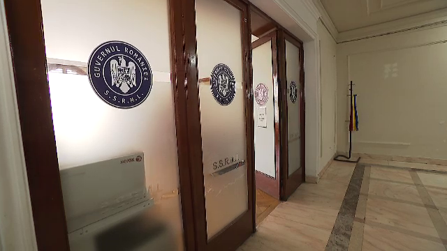 Cum a încercat Statul să desfiinţeze Institutul Revoluţiei, care toacă bani degeaba. Amânarea are adânci implicaţii politice