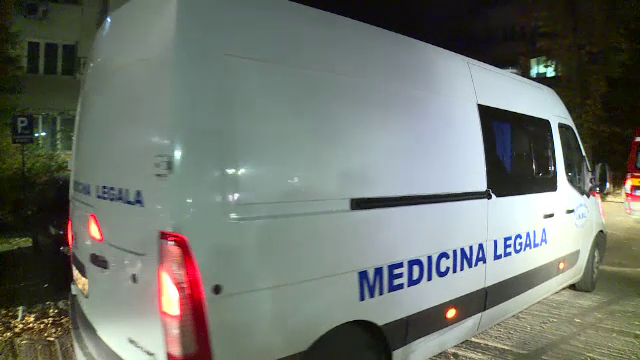 A furat până și aparatul foto cu care se făceau poze la morți. Isprăvile unui individ din Târgoviște, reținut pentru furt