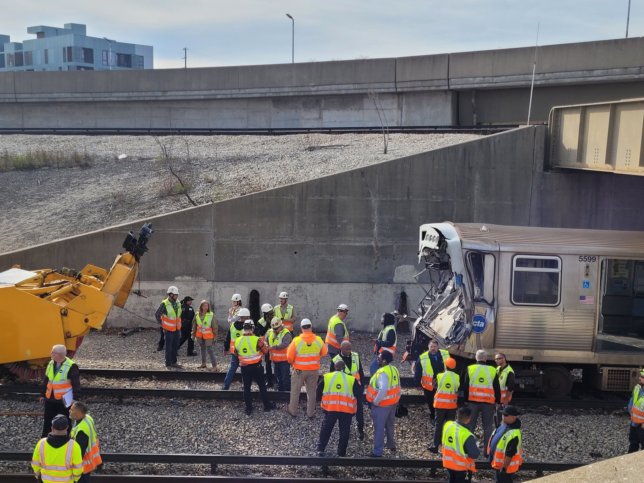 Zeci de raniţi &icirc;ntr-un accident de tren &icirc;n Chicago