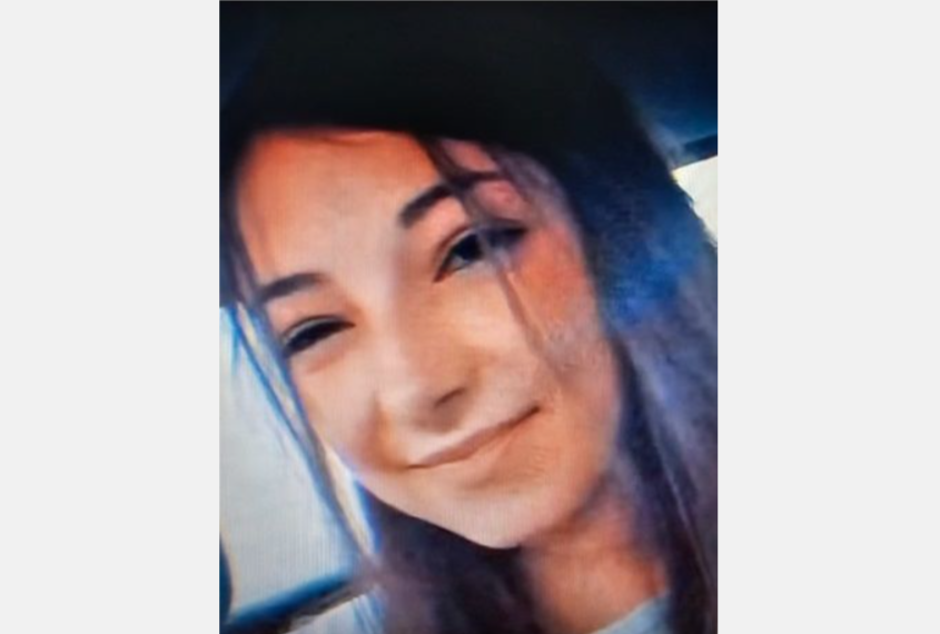 O adolescentă de 13 ani din Bacău a fost dată dispărută. Poliția face apel la populație
