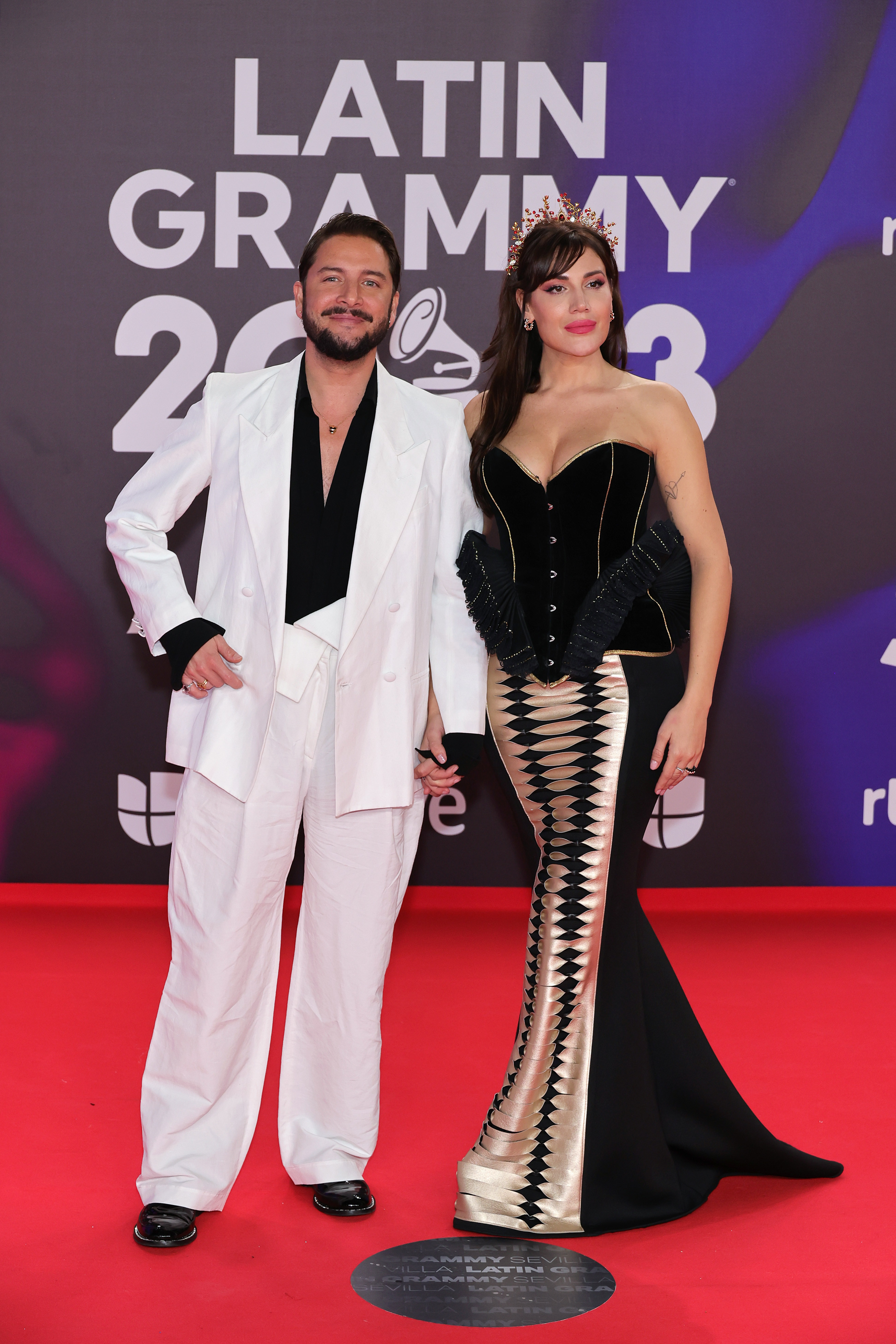 Latin Grammy 2023. Ce ținute au purtat vedetele la marele eveniment. Lista câștigătorilor | GALERIE FOTO