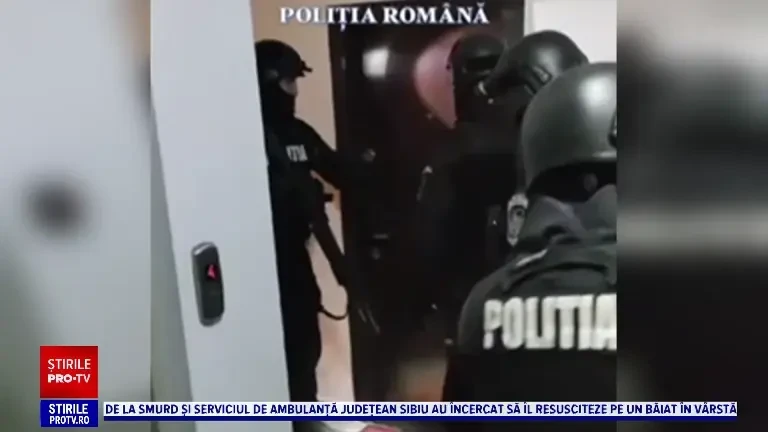 Un libanez și o româncă, ridicați de polițiști într-un dosar de trafic cu mașini furate. Cum opera rețeaua