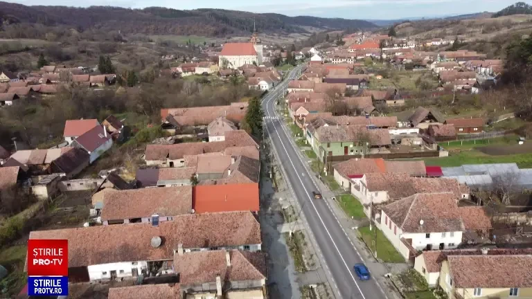 Respect pentru tradiție. O comună din Mureș sfidează schimbările contemporane