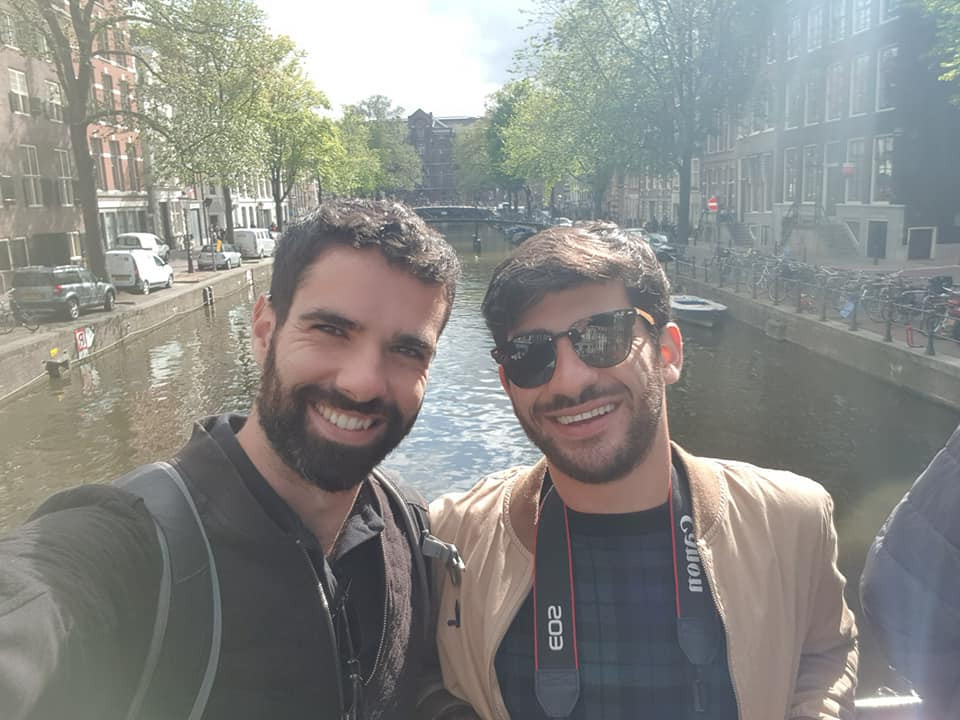 Moartea ca erou a unui militar gay schimbă legea în Israel: drepturi egale pentru concubinii heterosexuali şi homosexuali