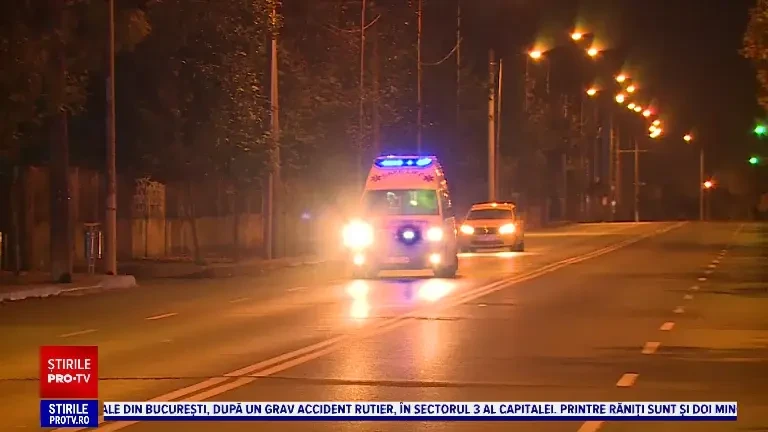 Accident rutier grav în Sectorul 3. O mașină s-a răsturnat și șapte persoane, dintre care doi minori, au ajuns la spital