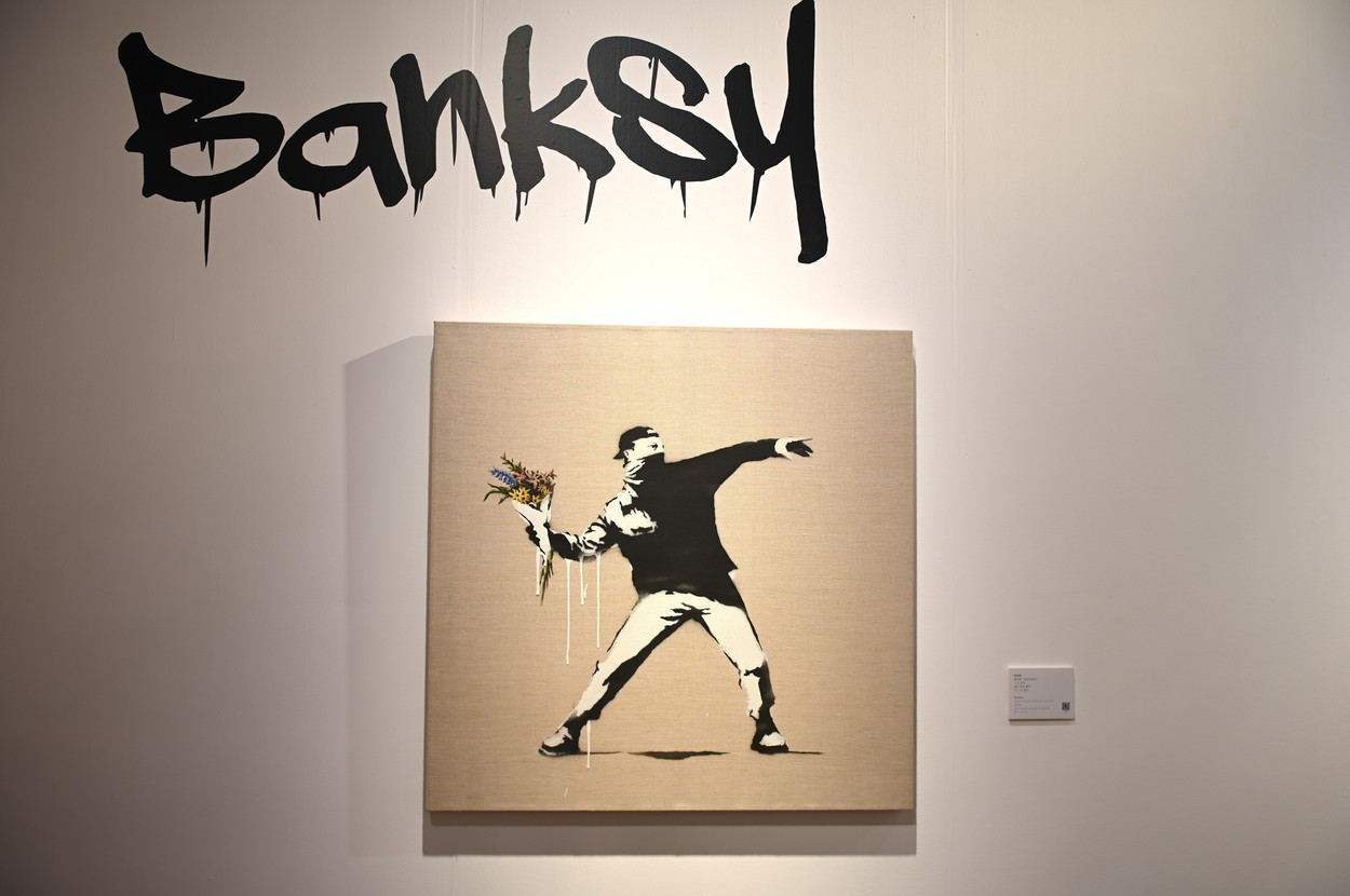 Cine este, de fapt, Banksy. Artistul și-a dezvăluit numele real într-un interviu