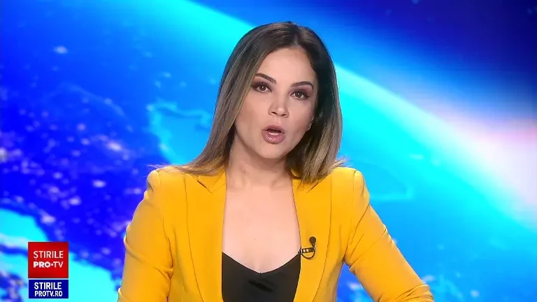 Un avion al Marinei SUA a ratat pista de aterizare şi s-a prăbuşit în apă, în Hawaii