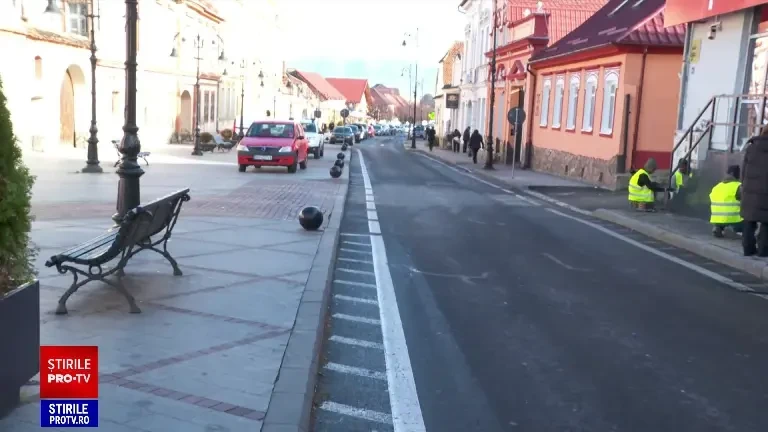 ANIMAȚIE GRAFICĂ. Cum s-a produs accidentul din Zărnești care a dus la moartea unui preot. Șoferul s-a înecat cu o bomboană