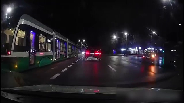 Două tramvaie s-au ciocnit în Timișoara. O femeie de 57 de ani și o adolescentă de 17 au fost rănite