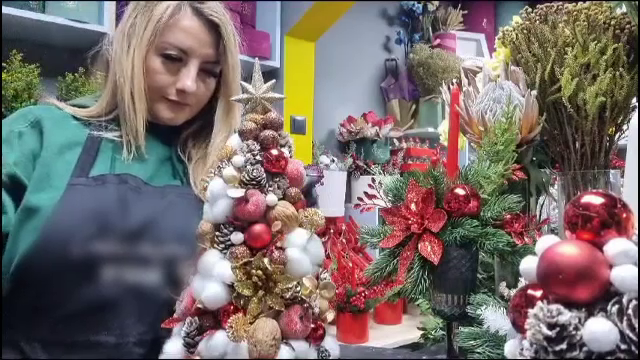 Job-urile de sărbători care aduc românilor câștiguri și de 3.500 de euro, pentru doar câteva zile de muncă. Unde se găsesc