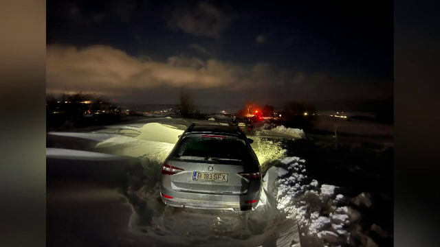 Sute de oameni, între care mulți români, blocați de duminică noaptea în Bulgaria din cauza zăpezilor