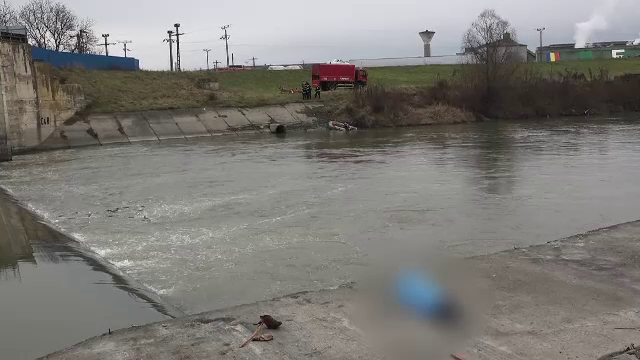 Descoperire șocantă în râul Mureș. O femeie dată dispărută de trei săptămâni a fost găsită moartă