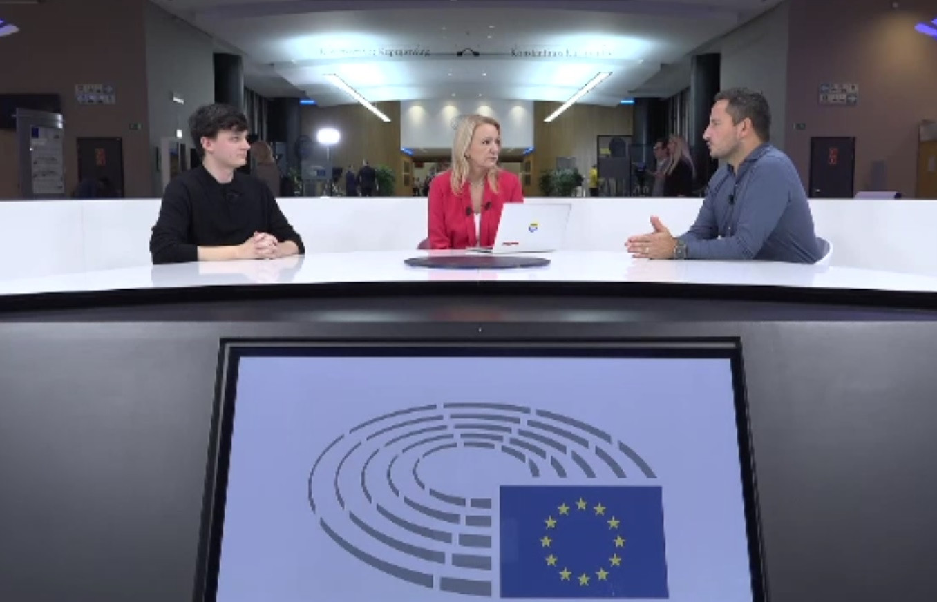 Dezbatere EURomânia. De ce dosarele penale făcute tinerilor nu ar putea rezolva problema drogurilor