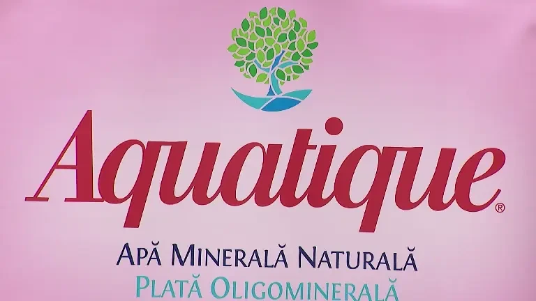 (P) Apa Aquatique, cea mai bună apă minerală plată pentru copii și cea mai bună apă minerală plată pentru sugari