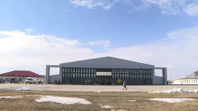 Primele trei aeronave F-16 Fighting Falcon achiziţionate din Norvegia au ajuns în România