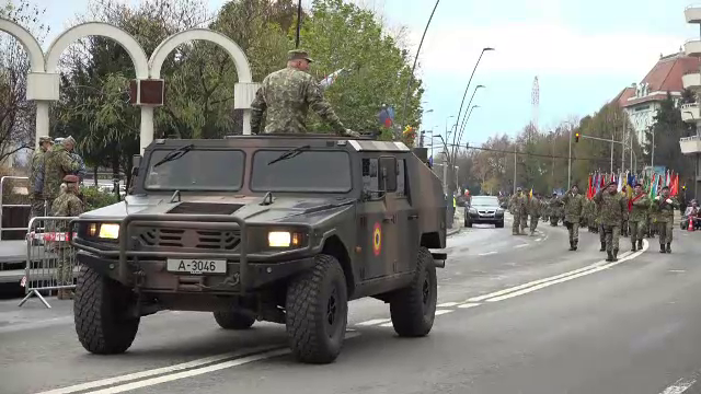 Ultimele pregătiri pentru Ziua Națională a României la Alba Iulia. Orașul a îmbrăcat haine de sărbătoare