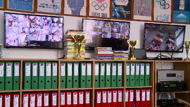 Supravegherea audio-video în clasele din România, o nouă lege intrată în vigoare și în curs de aplicare. Ce spun părinții