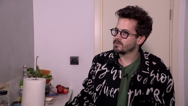 „Te ajută, te inspiră, te lasă liber”. „Statul paralel” al lui Alexandru Nagy, cel mai tânăr regizor de la Opera Națională