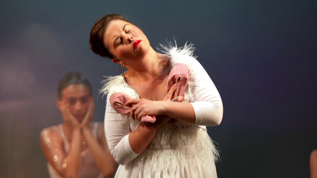 Lacul lebedelor speciale. Ea e Daiana, balerina-coregrafă care integrează sindromul Down în dans, în viață, în normalitate