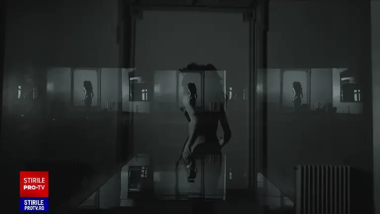 Povestea designerului român care le îmbracă pe Madonna, Lady Gaga și Beyonce. Un manifest feminin despre libertate și asumare