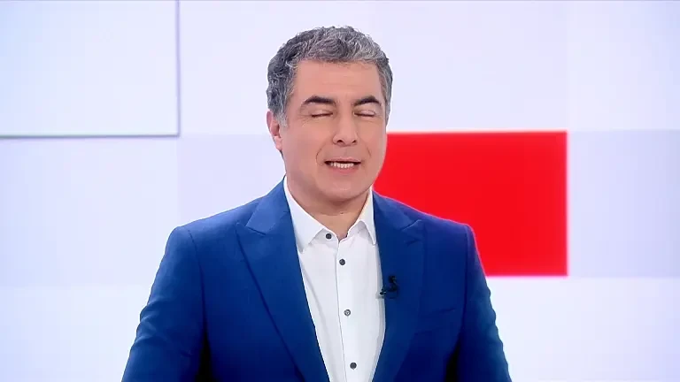 „Te ajută, te inspiră, te lasă liber”. „Statul paralel” al lui Alexandru Nagy, cel mai tânăr regizor de la Opera Națională