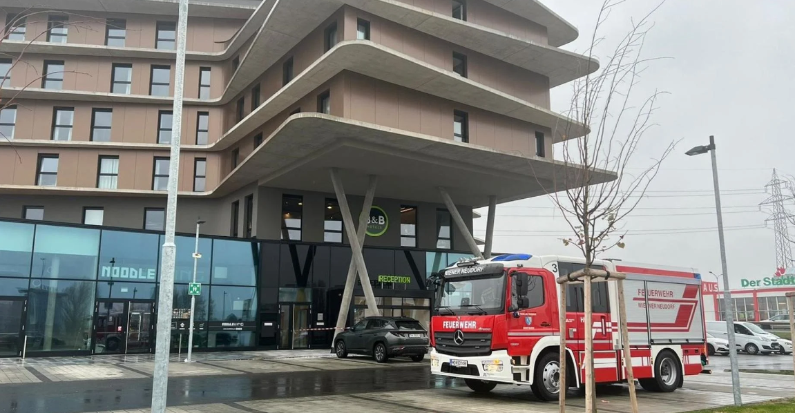 Excursie transformată în tragedie. Un adolescent român a murit în Austria, după ce a căzut de la 15 metri înălțime