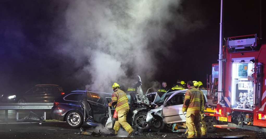 Accident înfiorător provocat de un român de 19 ani în Olanda. Trei persoane, printre care doi copii, au murit