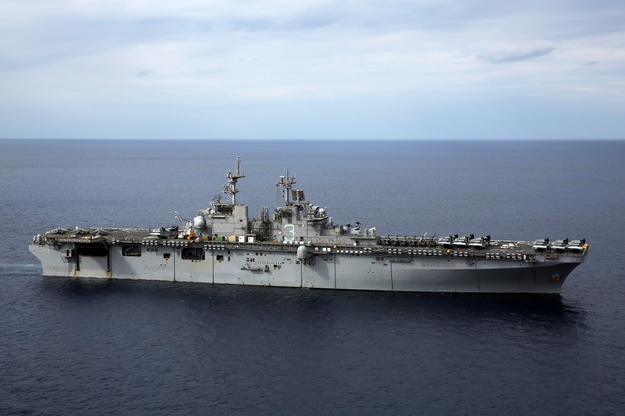 Noi tensiuni între Beijing și Washington. China anunță că o navă a Marinei SUA a pătruns "ilegal" în apele teritoriale