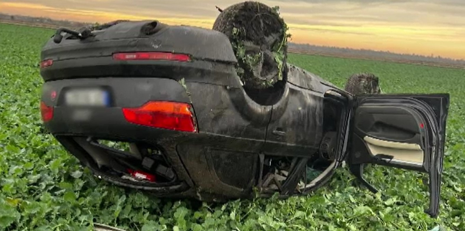 Un bărbat a murit, iar nepoții lui au fost răniți, într-un accident care a avut loc în Olt. La volan se afla fiul victimei