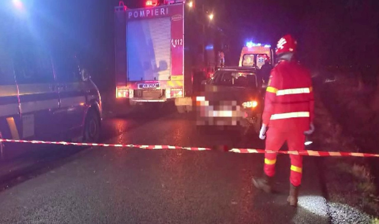 Accident teribil în Teleorman. Doi bărbați au murit, iar o femeie e în stare gravă, după ce s-au răsturnat cu mașina
